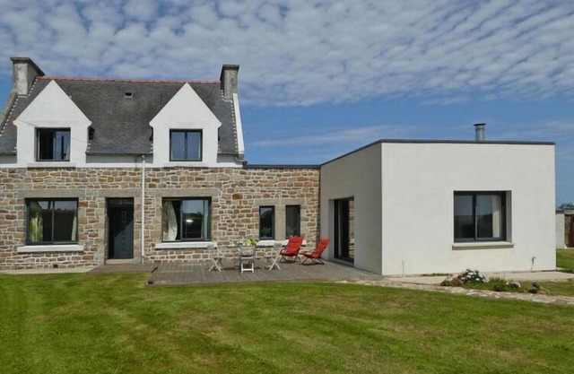Holiday Home in Plougasnou near Sandy Beach