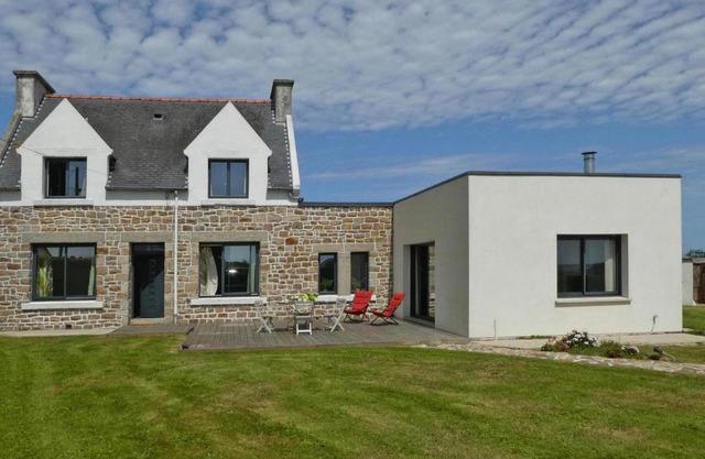 Holiday Home in Plougasnou near Sandy Beach