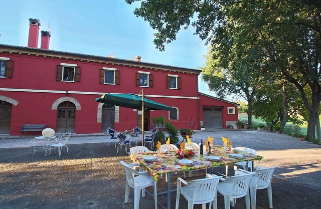 Holiday home in Serrungarina near the lake
