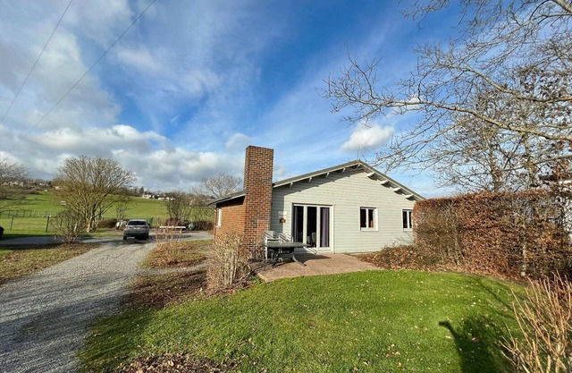 Holiday Home in Somme-Leuze with Private Garden