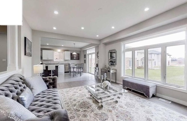 Holiday home in Stoney Creek / East Hamilton Good for large groups or families
