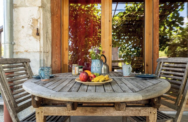 Holiday Home 'L'écurie - Gites Lou Cabro' with Mountain View, Private Terrace and Wi-Fi