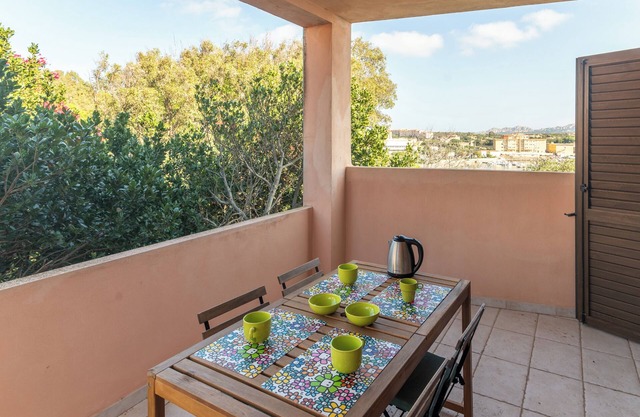 Holiday Home 'Le Giare' with Sea View, Wi-Fi, Air Conditioning and Balcony