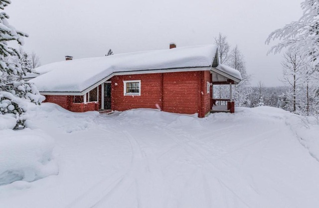 Holiday Home Lomapesä 2b by Interhome
