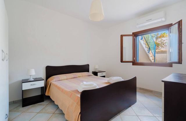 Holiday Home 'Mery' with Shared Pool, Shared Terrace and Air Conditioning