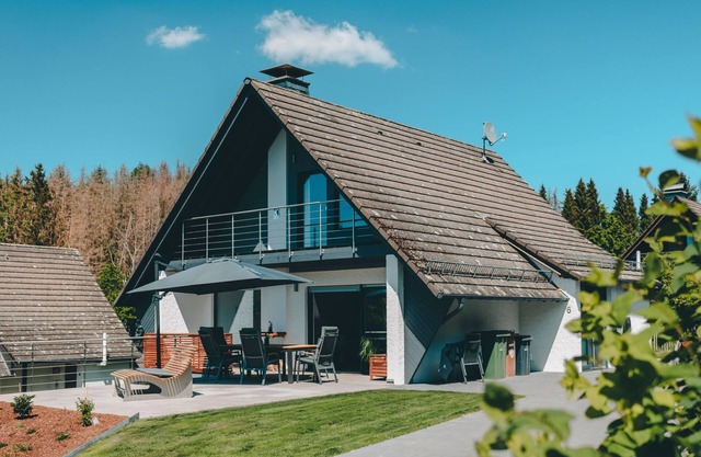 Holiday Home 'Mit Terrasse' with Lake View, Private Terrace and Wi-Fi