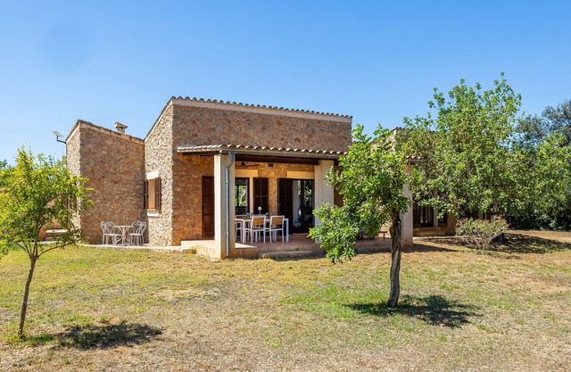Holiday Home 'Na Berganta' with Private Terrace, Private Garden and Wi-Fi