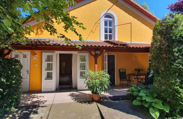 Holiday home near the beach in popular area