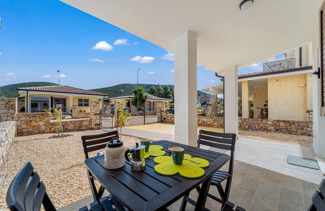 Holiday Home 'Perla' with Mountain View, Wi-Fi and Air Conditioning