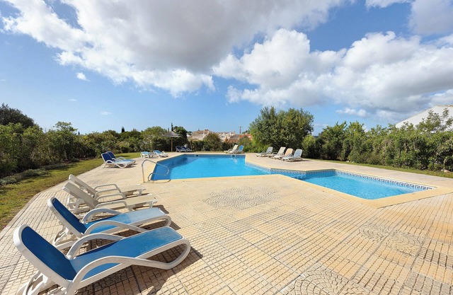 Holiday Home 'Mar e Campo' with Mountain View, Shared Pool and Wi-Fi