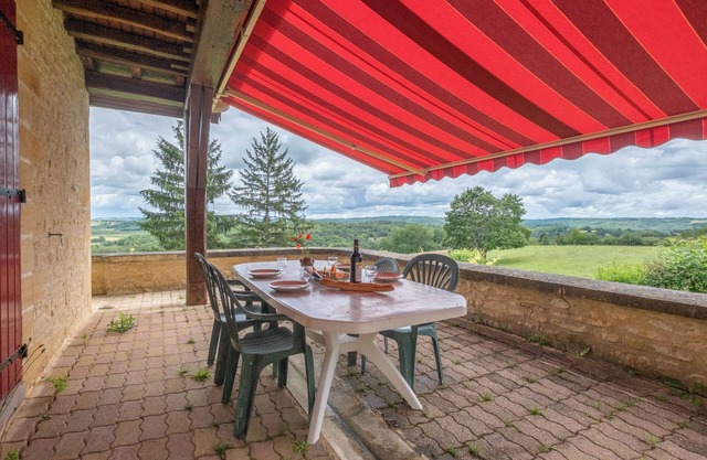 Holiday Home 'Résidence Musicale De Panissal' with Private Terrace, Private Garden and Wi-Fi