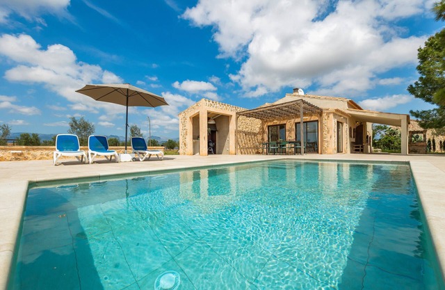 Holiday Home 'Sa Caseta Biniali' with Private Terrace, Pool and Air Conditioning
