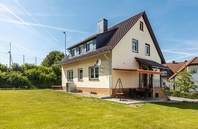 Holiday Home 'Schöne Aussicht' with Private Garden and Wi-Fi