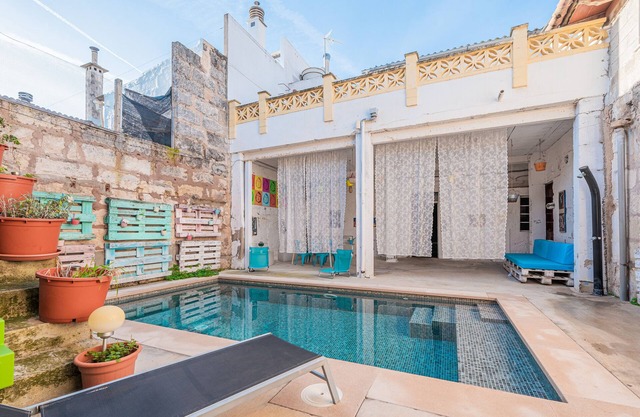 Holiday Home "Townhouse Can Miquel" with Pool, Garden & Wi-Fi