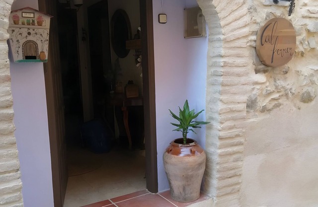 Holiday Home 'Tranquil' with Mountain View, Wi-Fi and Air Conditioning