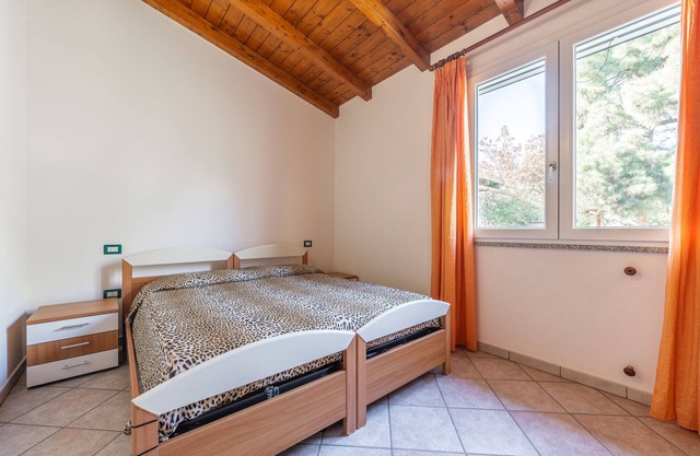 Holiday Home 'Villetta Ghisu' with Private Terrace, Private Garden and Air Conditioning