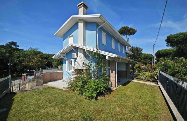 Holiday home with a/c