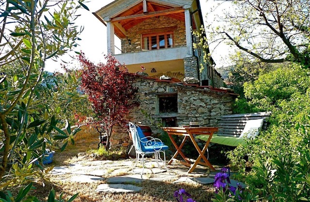 Holiday house Aquila di Arroscia for 1 - 3 persons with 1 bedroom - Detached holiday house