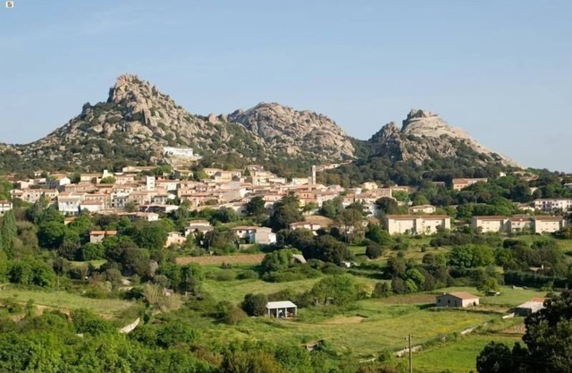 Holiday house Aggius for 2 - 4 persons with 3 bedrooms - Holiday home