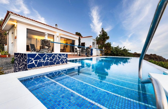 Holiday house Chio for 1 - 4 persons with 2 bedrooms - Farmhouse