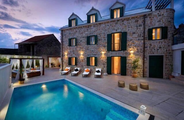 Holiday house Donji Humac for 1 - 12 persons with 6 bedrooms - Holiday house