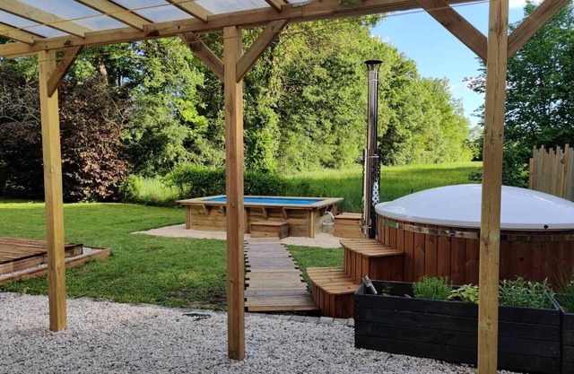 Holiday house in the heart of the AOC Chinon vineyard