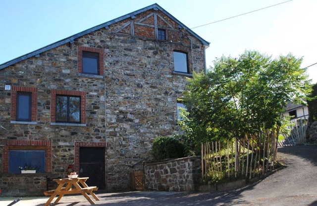 Holiday house in a horse riding school, close to Stavelot and Spa circuit