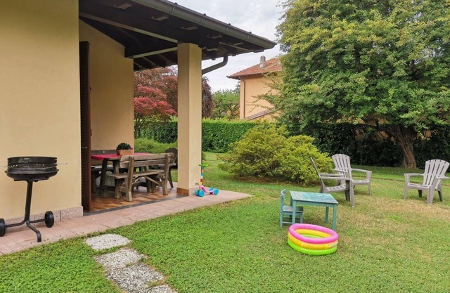 Holiday house Travedona Monate for 1 - 8 persons with 4 bedrooms - Holiday home