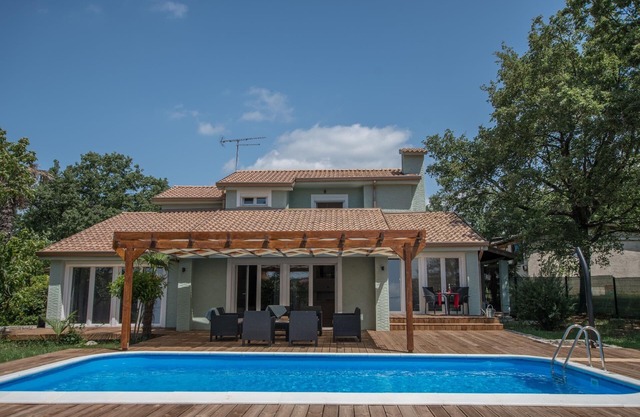 Holiday house Juricani for 1 - 12 persons with 5 bedrooms - Holiday house