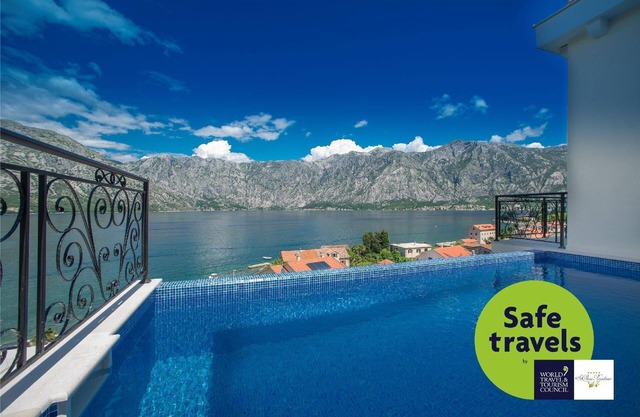Holiday house Kotor for 1 - 8 persons with 4 bedrooms - Holiday house