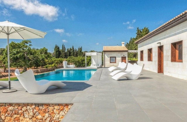 Holiday house Llubí for 1 - 6 persons with 3 bedrooms - Holiday house