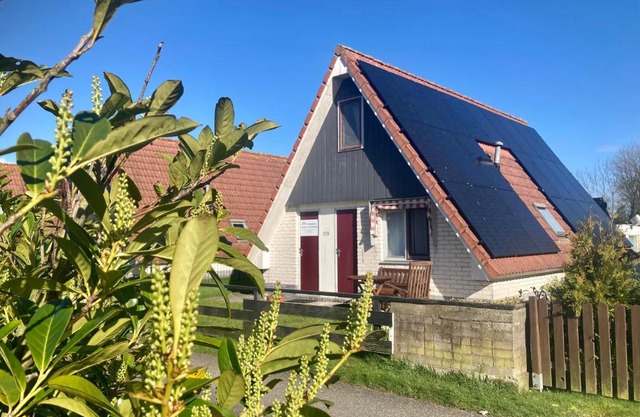 Holiday House Platz an der Sonne for 6 people near Lake Lauwersmeer