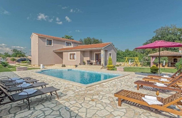 Holiday house Valtura for 1 - 8 persons with 4 bedrooms - Holiday home