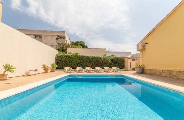Holiday house with private pool only 200m to the beach, Cala Ratjada, Mallorca