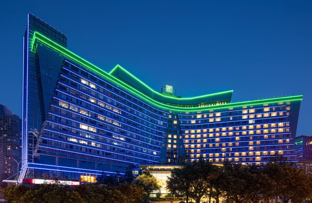 Holiday Inn Chengdu Century City-WestTower by IHG