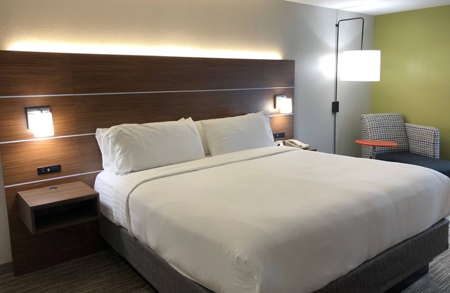 Holiday Inn Express Atlanta-Stone Mountain by IHG