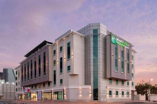 Holiday Inn Express Dubai Safa Park 