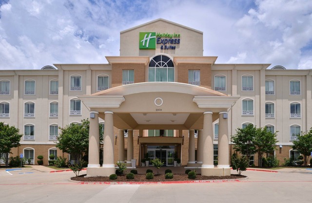 Holiday Inn Express Hotel & Suites Sherman Highway 75 by IHG
