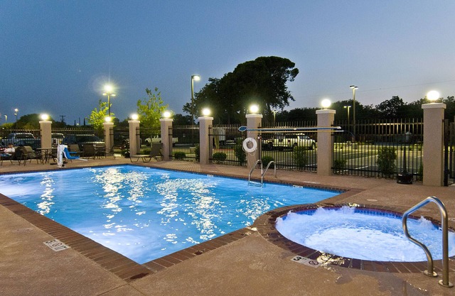 Holiday Inn Express & Suites San Antonio SE By At&t Center by IHG