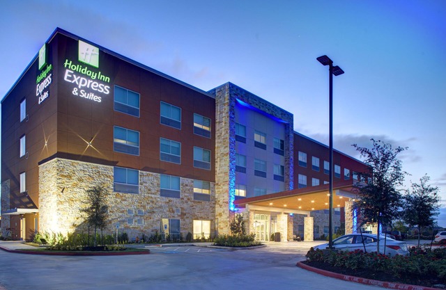 Holiday Inn Express & Suites Houston NW - Cypress Grand Pky by IHG