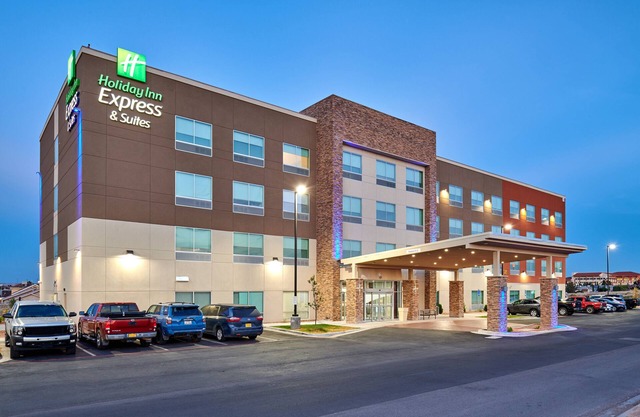 Holiday Inn Express & Suites El Paso East-Loop 375 by IHG