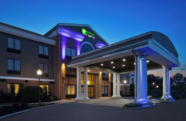 Holiday Inn Express & Suites Kent - University Area by IHG