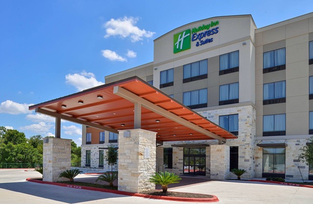 Holiday Inn Express & Suites Austin South by IHG