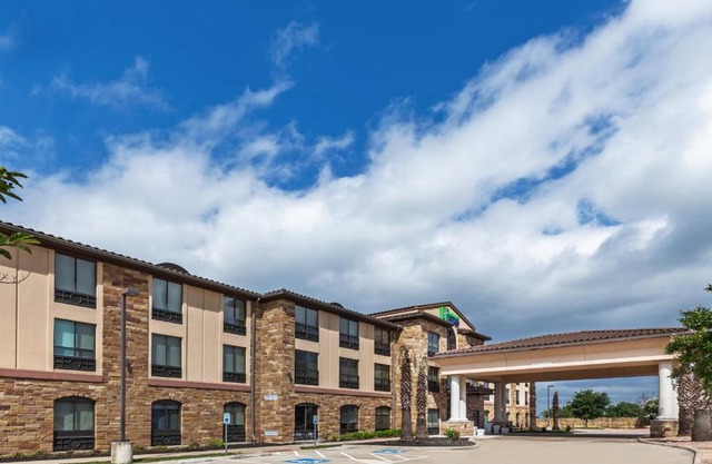 Holiday Inn Express & Suites Austin NW – Lakeway by IHG