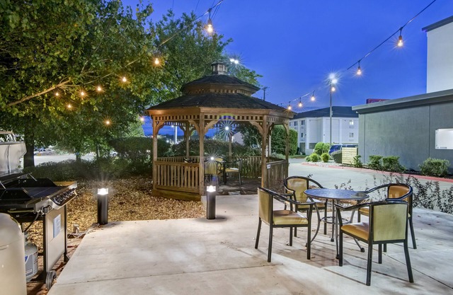 Holiday Inn Express & Suites Longview North by IHG