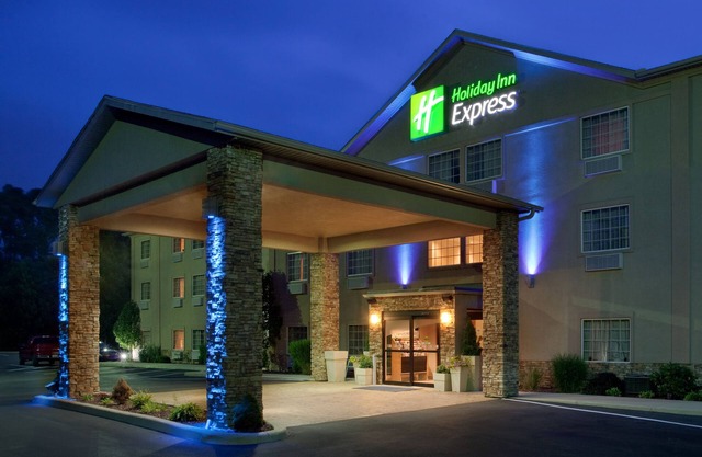 Holiday Inn Express Mount Pleasant-Scottdale by IHG
