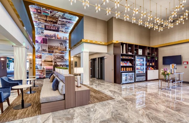 Holiday Inn Kansas City - Downtown by IHG