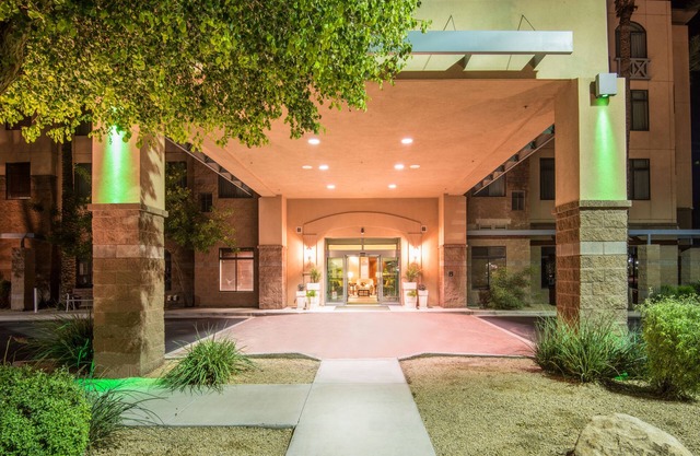 Holiday Inn & Suites Goodyear - West Phoenix Area by IHG