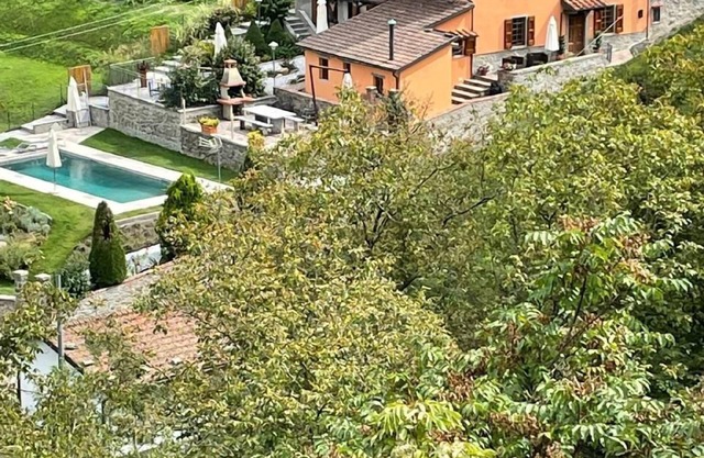 Holiday house San Marcello Pistoiese for 1 - 6 persons with 3 bedrooms - Twin house
