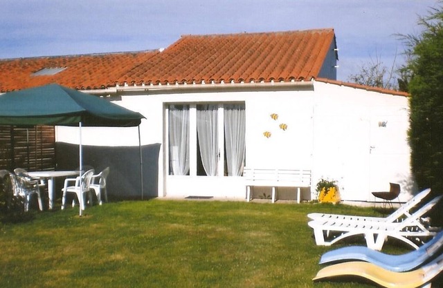 Holiday YOUR HOUSE BETWEEN ST GILLES CROSS OF LIFE AND ST JEAN DE MONTS